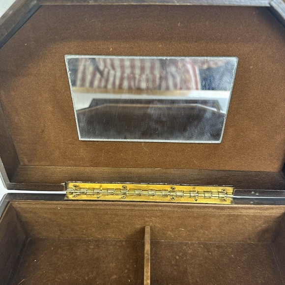 Vintage Jewelry Keepsake Necklace Box Medium Wooden Treasure Chest Storage - Picture 8 of 12